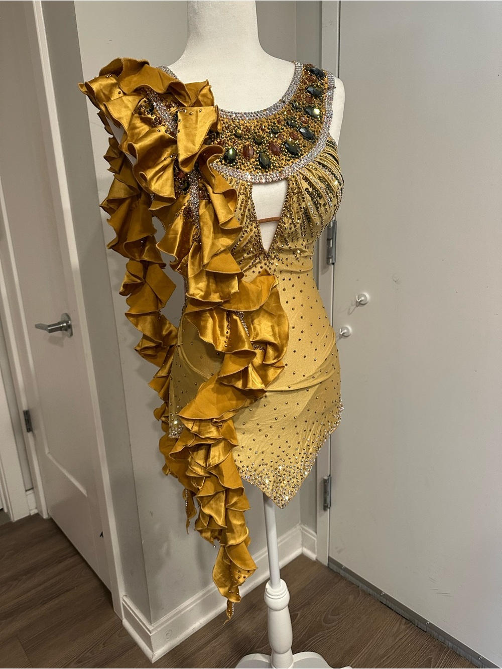 Swarovski Dress /Latin M Gold Beaded Ruffled Latin Dance Dress